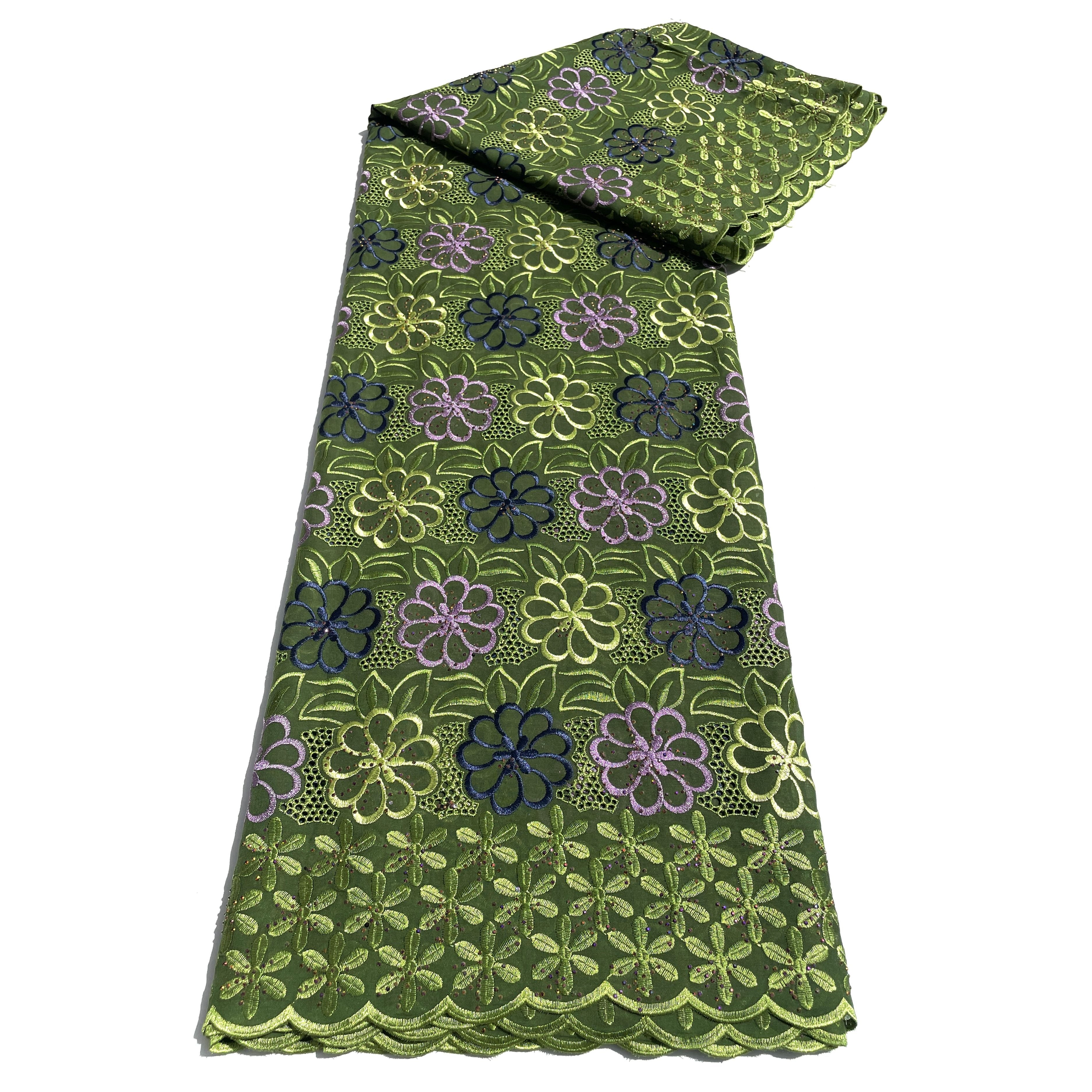 Tissu Brodé Swiss Lace Vert & Bleu - 100% Coton 5Y
